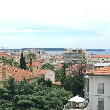 Cannes: Agreable 2 Pieces Vue Panoramique דירה קאן